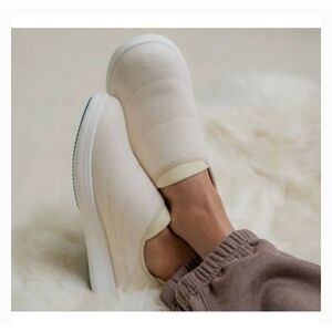 Vessi Sunday Slippers 9